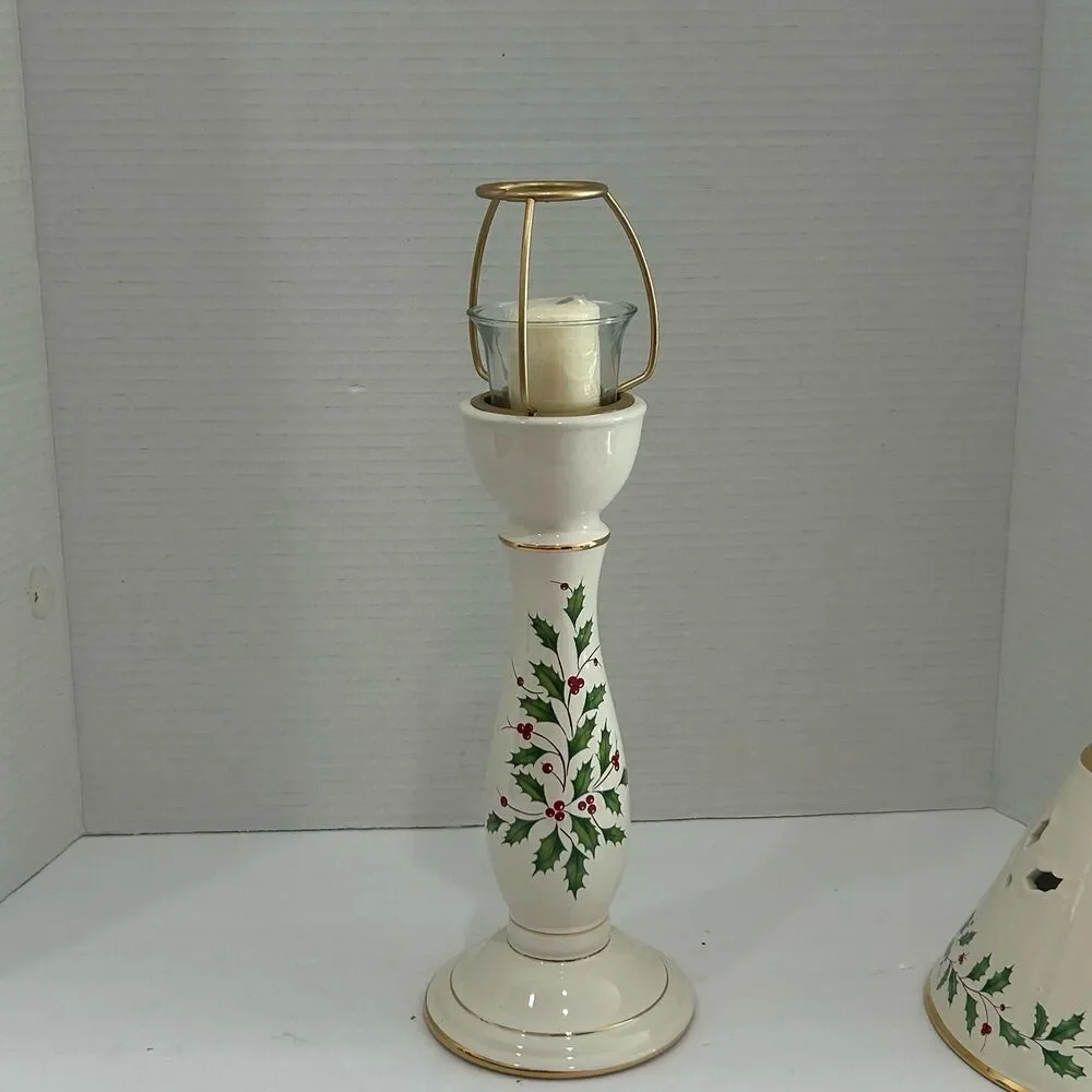 Lenox Holiday Candlestick Lamp. Preowned Excellent Condition. No Bulb. - Picture 7 of 10